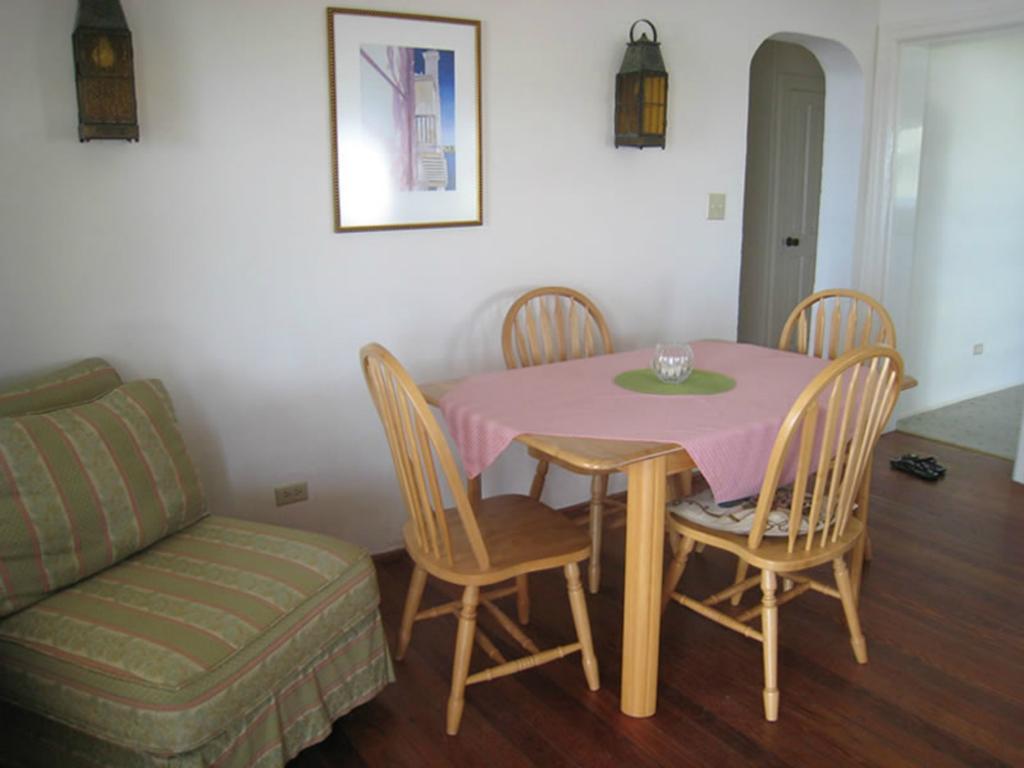 Grape Bay Cottages Mount Pleasant Стая снимка